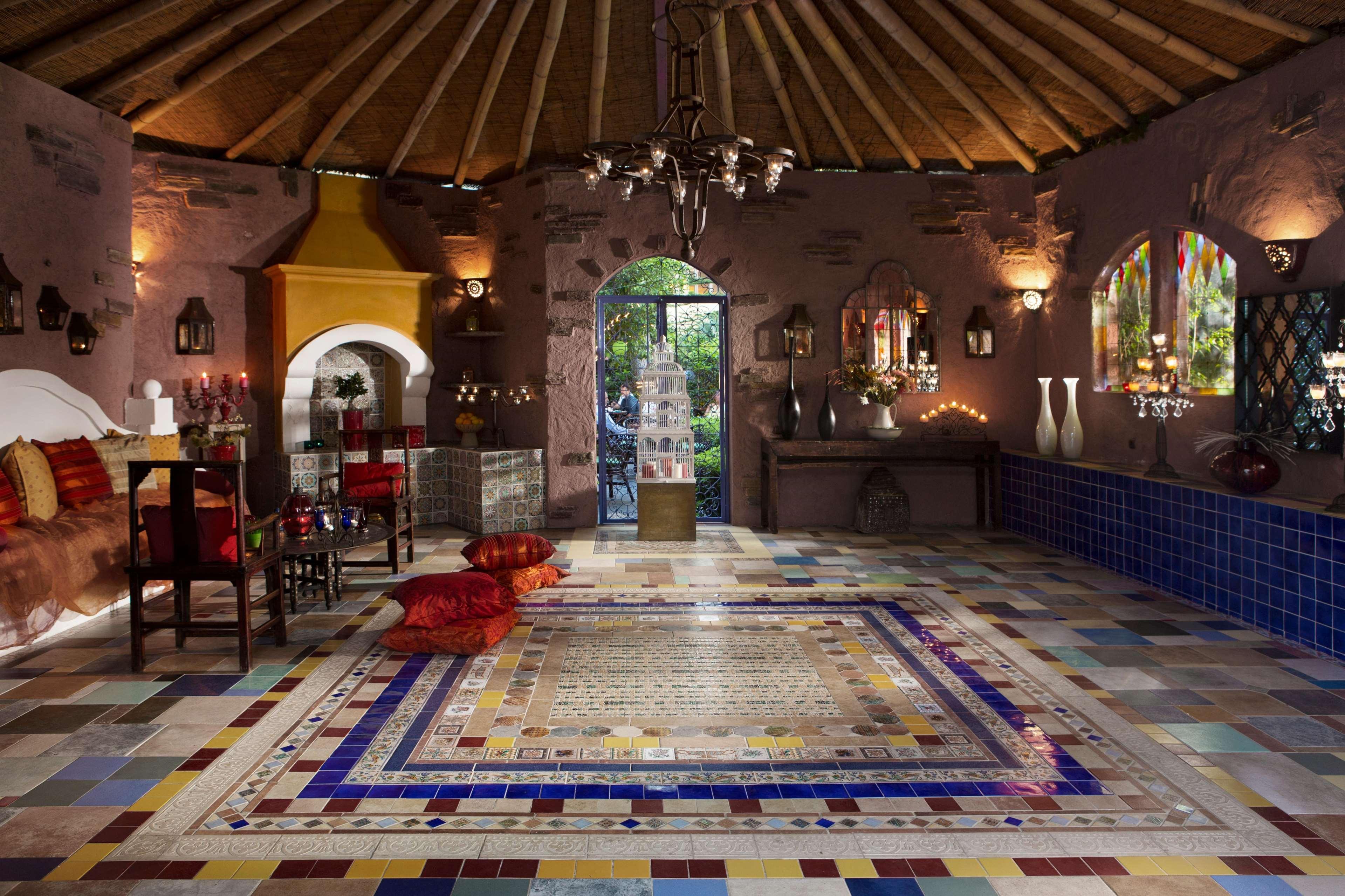 Dionysos Hotel 4*